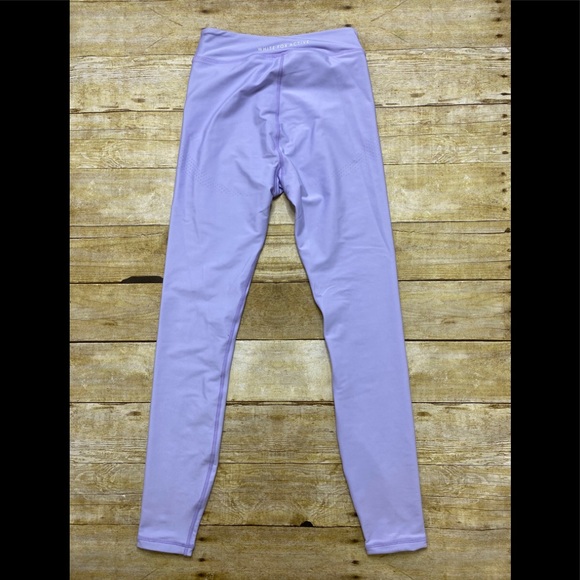 NWOT White Fox leggings - Picture 2 of 4